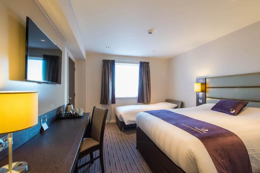 Premier Inn London Brentford Habitación foto